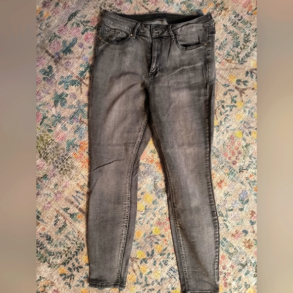 7 Jeans - Picture 1 of 3